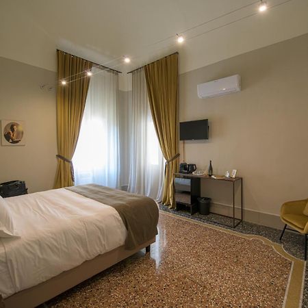 Palazzo Sertorio Suites Гави Экстерьер фото
