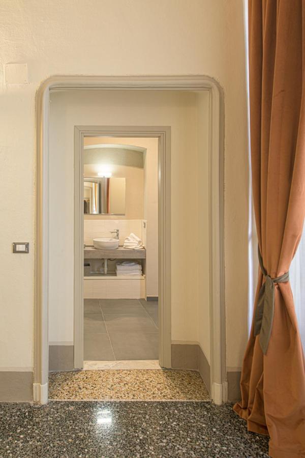 Palazzo Sertorio Suites Гави Экстерьер фото