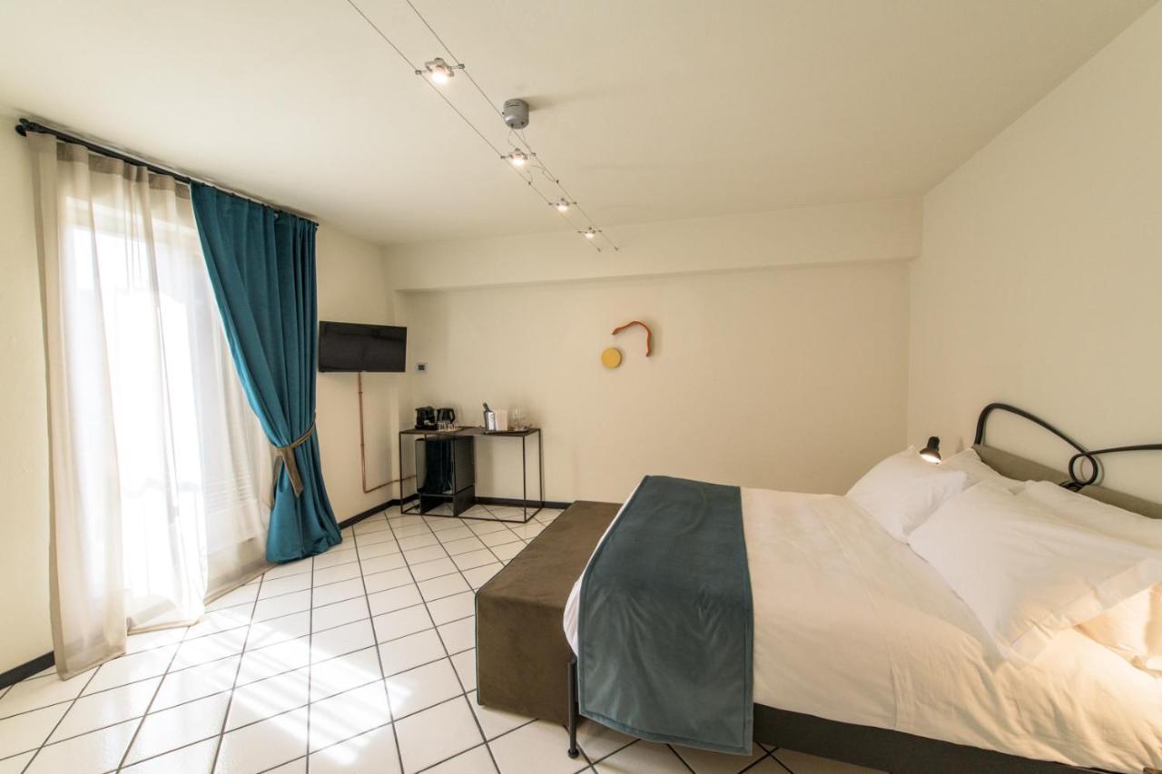 Palazzo Sertorio Suites Гави Экстерьер фото