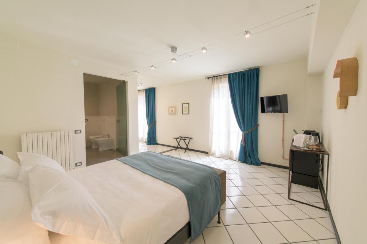 Palazzo Sertorio Suites Гави Экстерьер фото