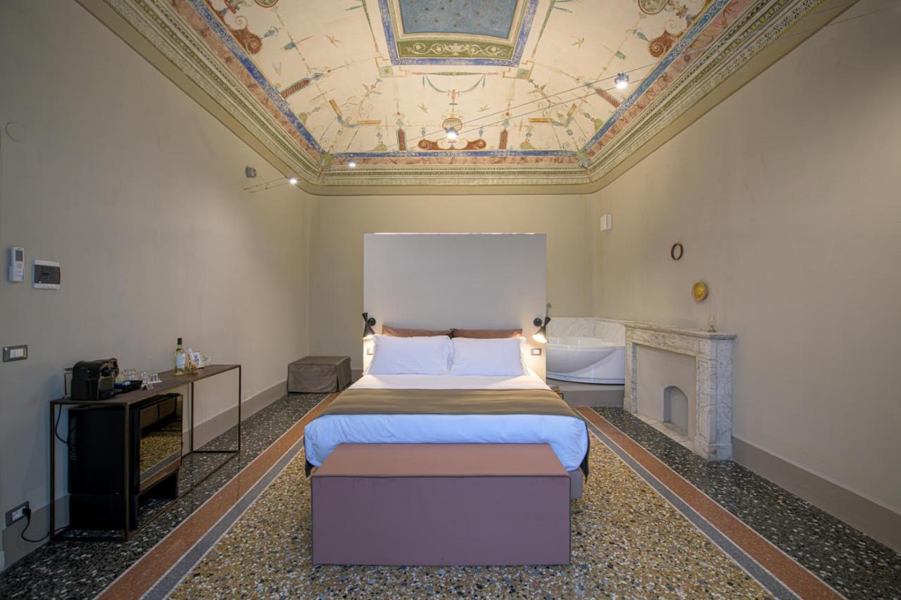 Palazzo Sertorio Suites Гави Экстерьер фото