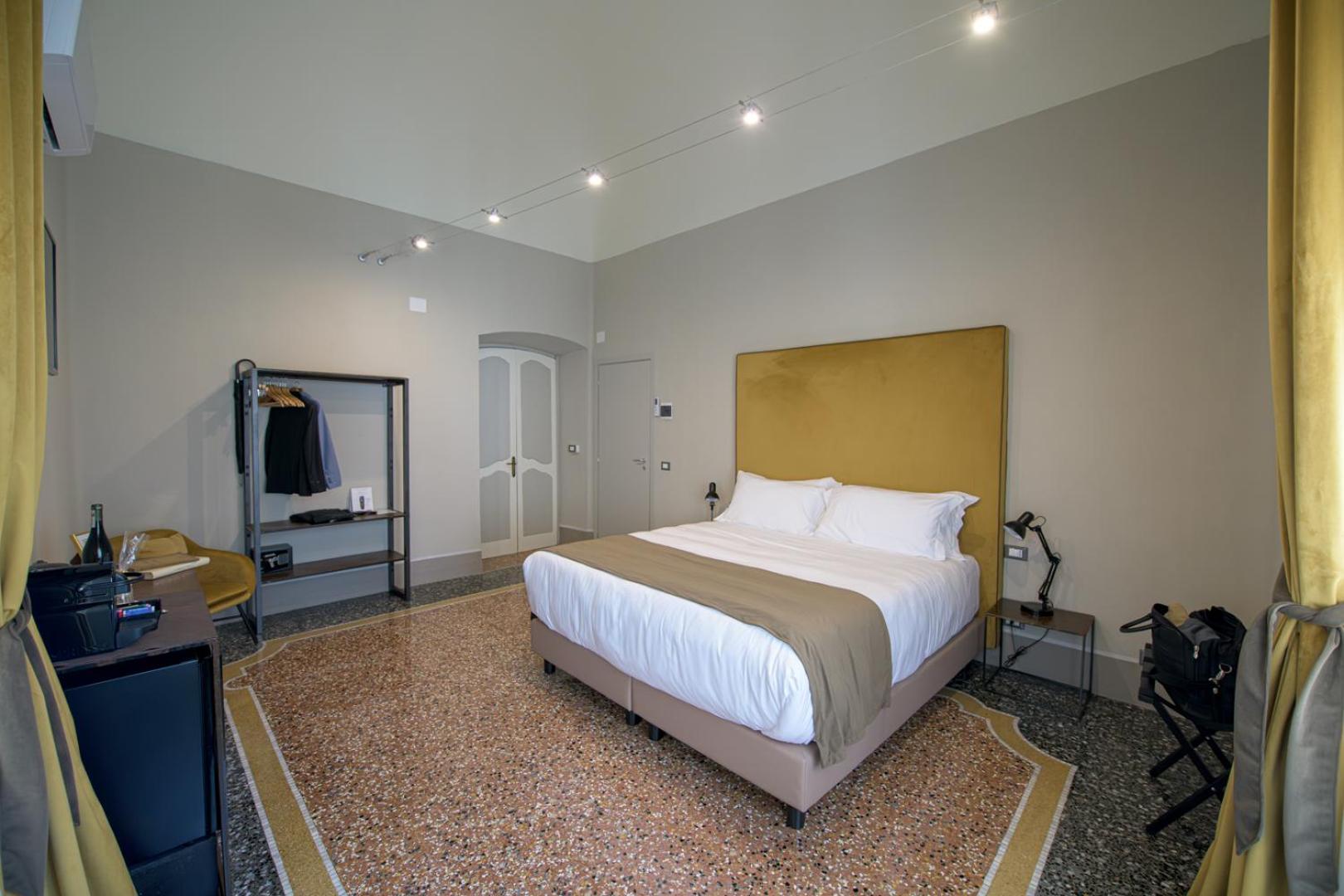 Palazzo Sertorio Suites Гави Экстерьер фото